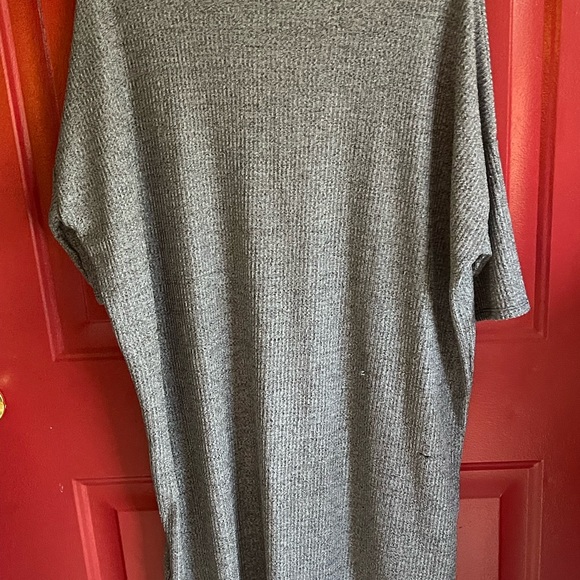 Lula Roe - Picture 6 of 8